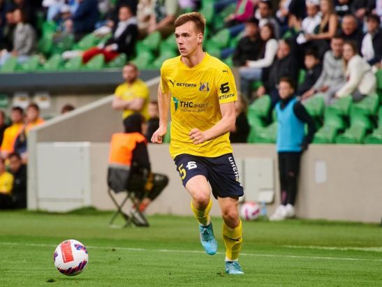 ФК «Ростов» арендует с правом выкупа защитника «Локомотива» Сильянова