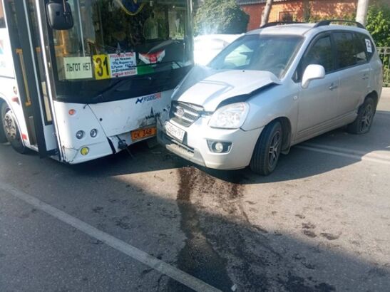 В Ростовской области произошло массовое ДТП с пассажирским автобусом