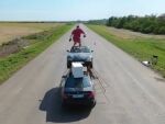 Ростовский каскадер перепрыгнул на скорости машину, едва не разбившись: видео