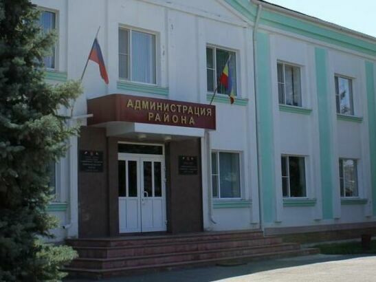Мужчину, подозреваемого в поджоге здания администрации Зимовниковского района, отправили в СИЗО