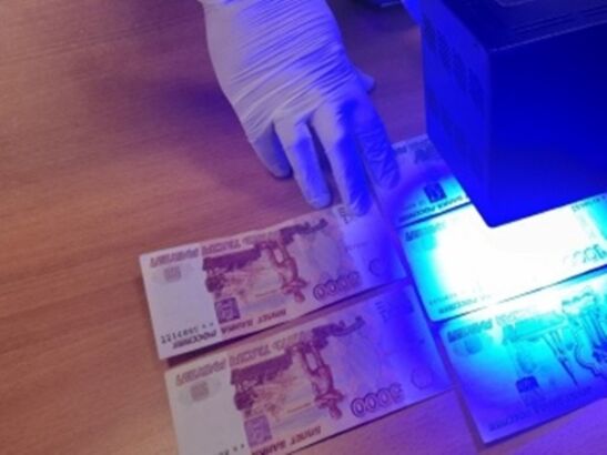 В Ростове за получение взятки задержали судебного пристава