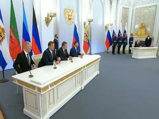 Президент подписал документ о принятии Донбасса, Херсонской и Запорожской областей в состав России