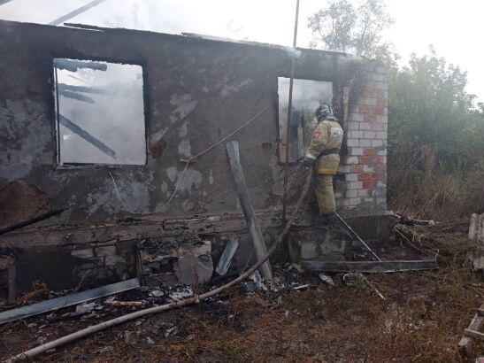 На месте жуткого пожара в Боковском районе нашли еще один труп ребенка