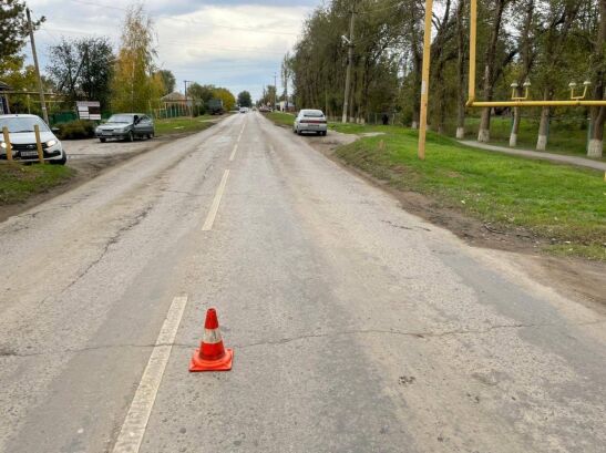 В Ростовской области 13-летняя девочка попала под колеса легковушки