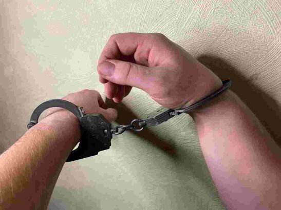 В Таганроге мужчина обокрал бывшую сожительницу