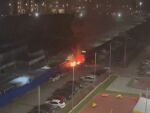 В Ростове на Еременко легковушка сгорела дотла