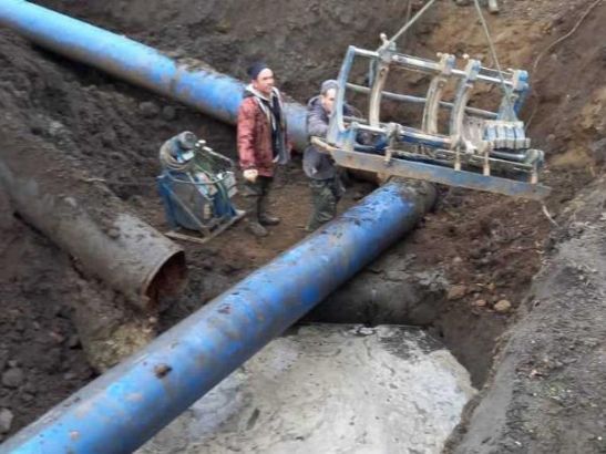 Центр Шахт остался на два дня без воды из-за коммунальной аварии