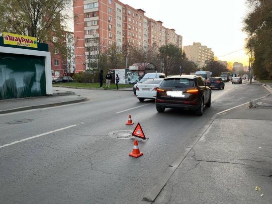 На Западном в Ростове 15-летняя девочка попала под колеса «Ауди»