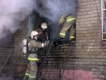 В Зверево при пожаре в квартире заживо сгорел 33-летний мужчина