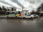 В Ростове пассажирка автобуса № 82 пострадала в аварии с иномаркой