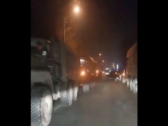 Из-за ДТП с военным грузовиком в Новошахтинске перекрыли улицу