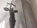 В Ростове будут судить мать, которая оставила новорожденного сына умирать в кабинке туалета