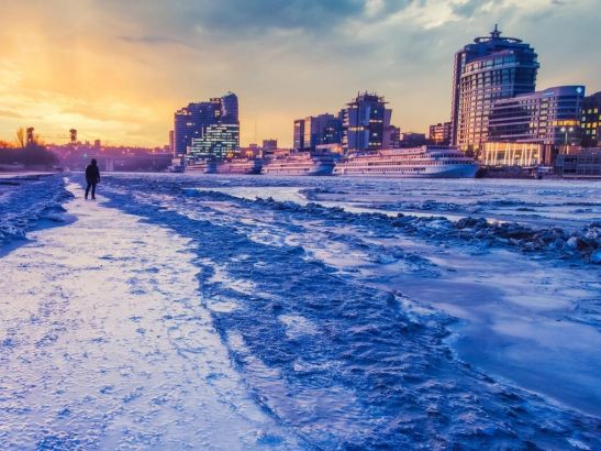 Жителей Ростова предупредили о перебоях с подачей воды из-за обледенения Дона