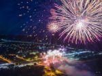 В новогодние праздники 11 жителей Ростова пострадали от пиротехники