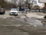 На Военведе в Ростове канализационные реки растеклись по улицам
