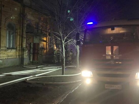 В Таганроге при пожаре в доме Лобанова пострадала пенсионерка