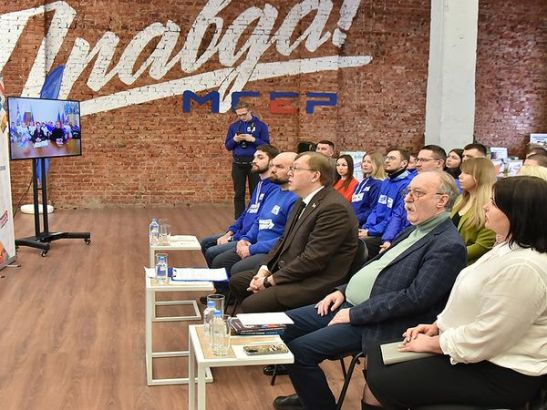 В честь 80-летия освобождения от немецко-фашистских захватчиков Ростов и Луганск связал телемост