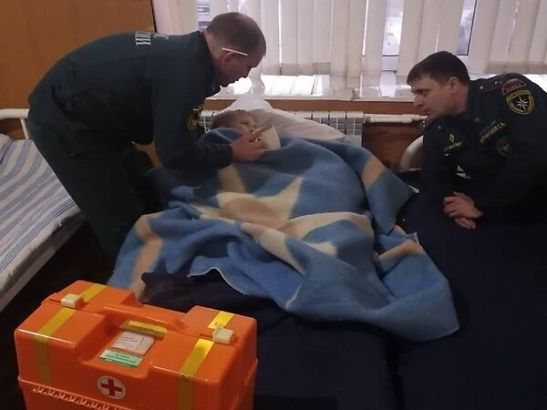 На Дону двое школьников едва не погибли, провалившись под лед