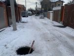 Жители Ростова пожаловались на открытый люк в микрорайоне Новое поселение