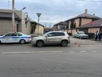 В Ростове 11-летняя девочка попала под колеса легковушки