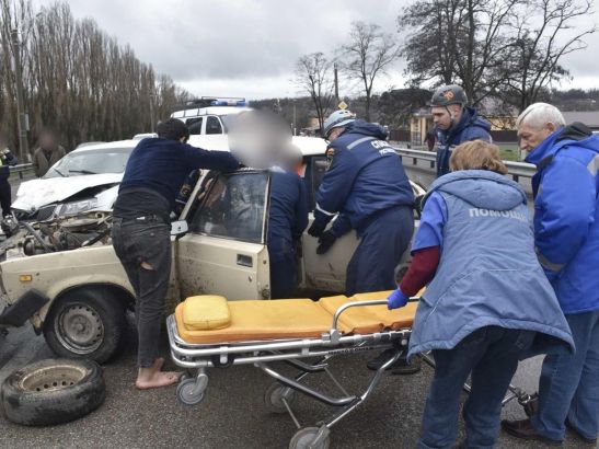 В Ростовской области три человека пострадали в ДТП со «Шкодой» и «Жигулями»