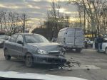 В Ростове разыскивают водителя, устроившего ДТП с пострадавшим