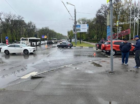 В Ростове 15-летняя девочка пострадала в ДТП на Стачки
