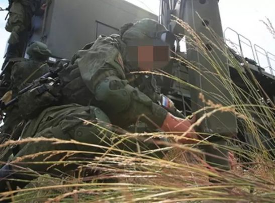 В Мариуполе при подрыве снаряда погибли двое бойцов из Ростовской области