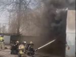 В Батайске на складе с шинами случился крупный пожар