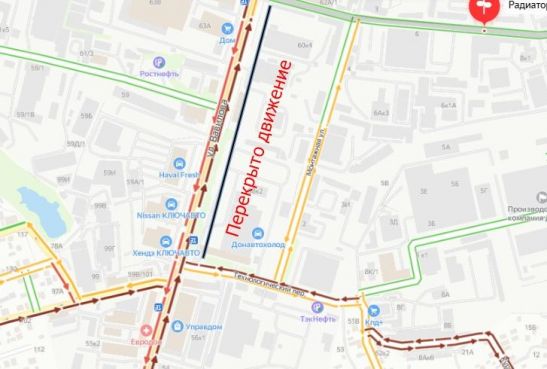 Из-за крупного пожара полностью остановили автомобильное движение на Вавилова