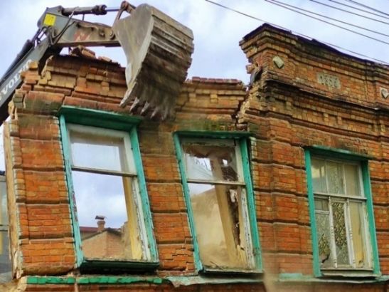 В Ростове снесли старинный дом, где снимали «По законам военного времени»