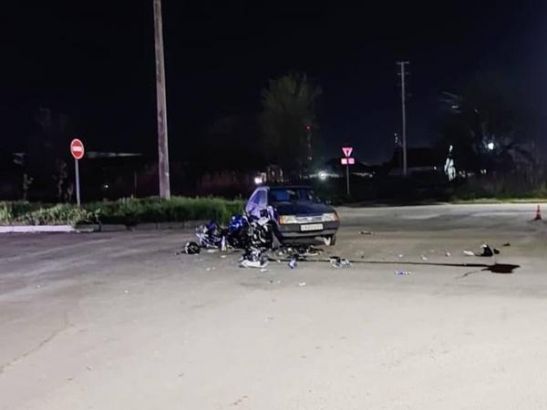 На Дону водитель мотоцикла с пассажиром пострадали в ДТП