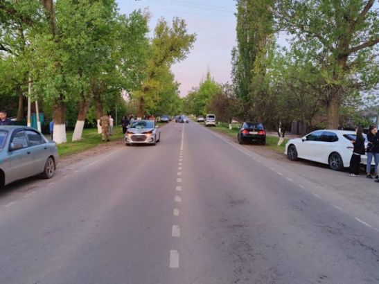 Под Новочеркасском водитель легковушки насмерть сбил 11-летнего мальчика