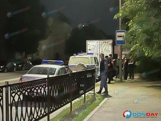 В Ростове полицейских перевели в режим повышенной готовности