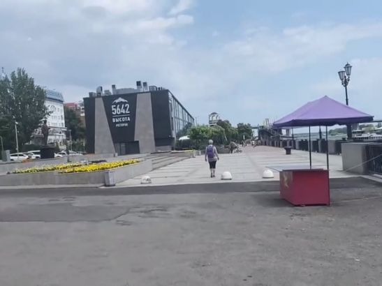 В Ростове после появления в центре военной техники опустела набережная
