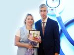 Алексей Логвиненко наградил лучших медиков Ростова накануне профессионального праздника