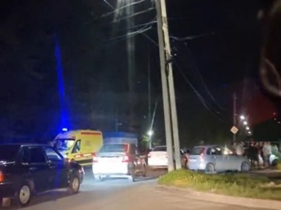На Еременко в Ростове мотоциклист разбился в лобовом ДТП с ВАЗом