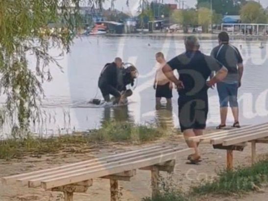 Спасатели достали из реки Святка труп мужчины