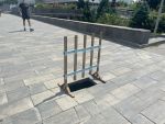 В Ростове возле музыкального театра провалилась тротуарная плитка
