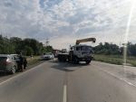 В ДТП с КамАЗом на трассе под Сальском пострадали два человека