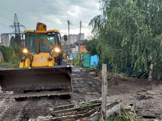 В Ростове коммунальную аварию в Александровке устранят к вечеру 10 августа