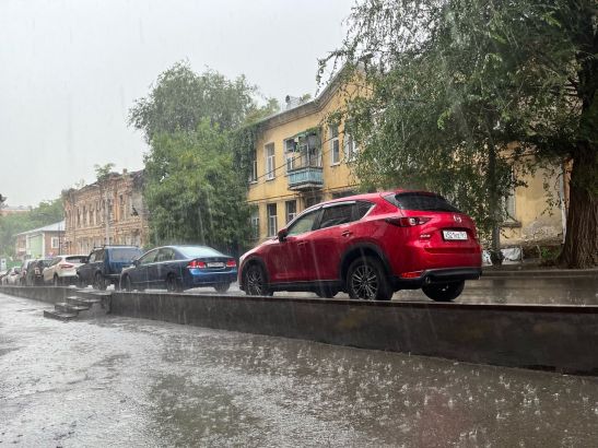 На смену аномальной жаре в Ростовскую область придет мощный ливень