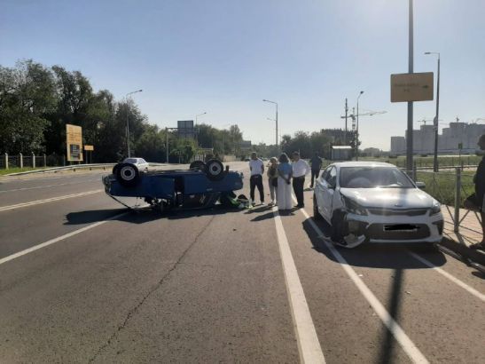 Водитель «Жигулей» устроил ДТП с «перевертышем» на левом берегу в Ростове