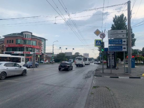 На Западном в Ростове 15-летняя девочка пострадала в аварии