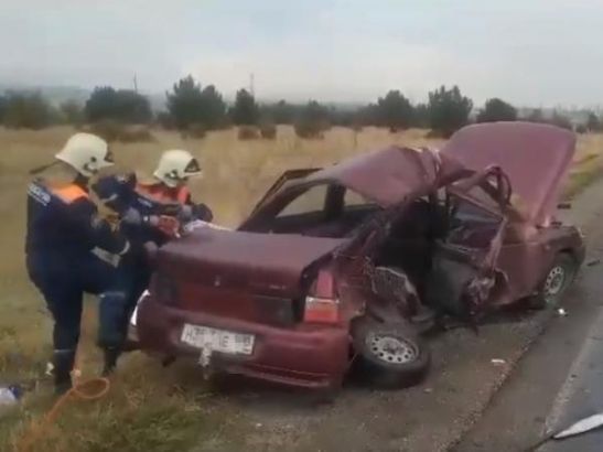 В сети появилось видео с места ДТП под Таганрогом, где погибли пять человек