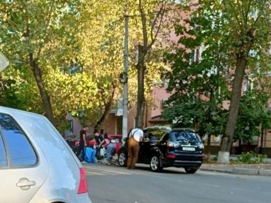 На Дону велосипедистка попала под колеса авто