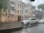 В Ростове коммунальные службы перевели в режим повышенной готовности из-за сильных ливней