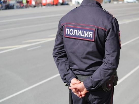 В поселке Орджоникидзе жителей ЖК напугала страйкбольная граната