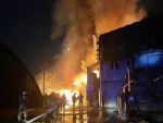 Площадь пожара на складе в Ростове выросла до 500 квадратных метров