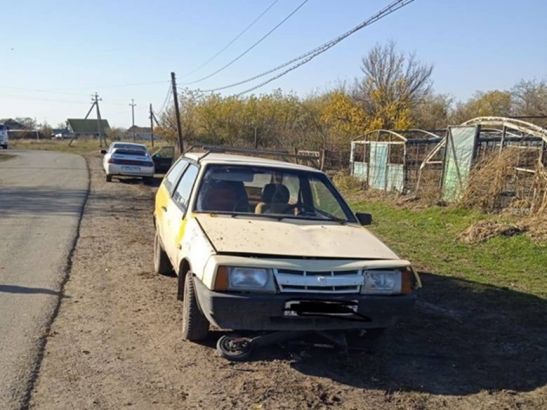 В Ростовской области 8-летний мальчик на электросамокате попал под колеса авто